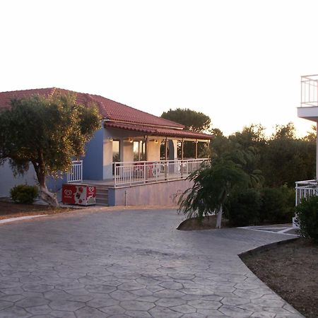 Kastro Beach Hotel Екстериор снимка