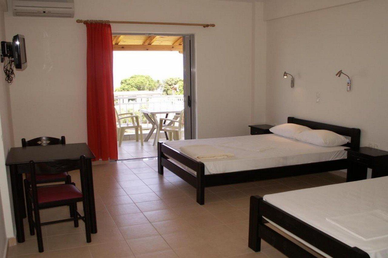 Kastro Beach Hotel Екстериор снимка