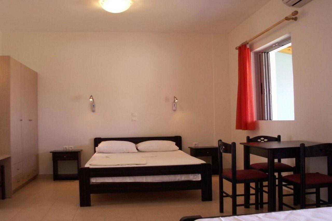 Kastro Beach Hotel Екстериор снимка