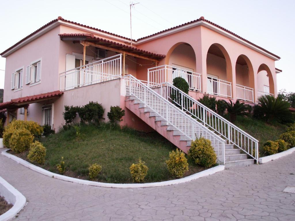 Kastro Beach Hotel Екстериор снимка