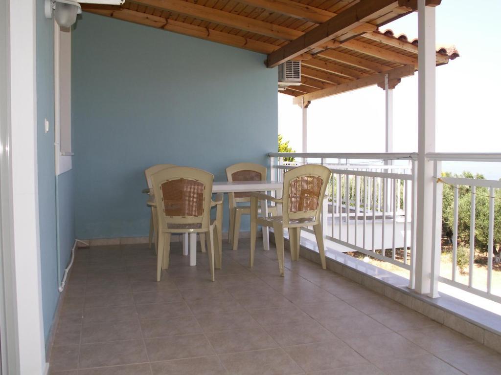 Kastro Beach Hotel Екстериор снимка