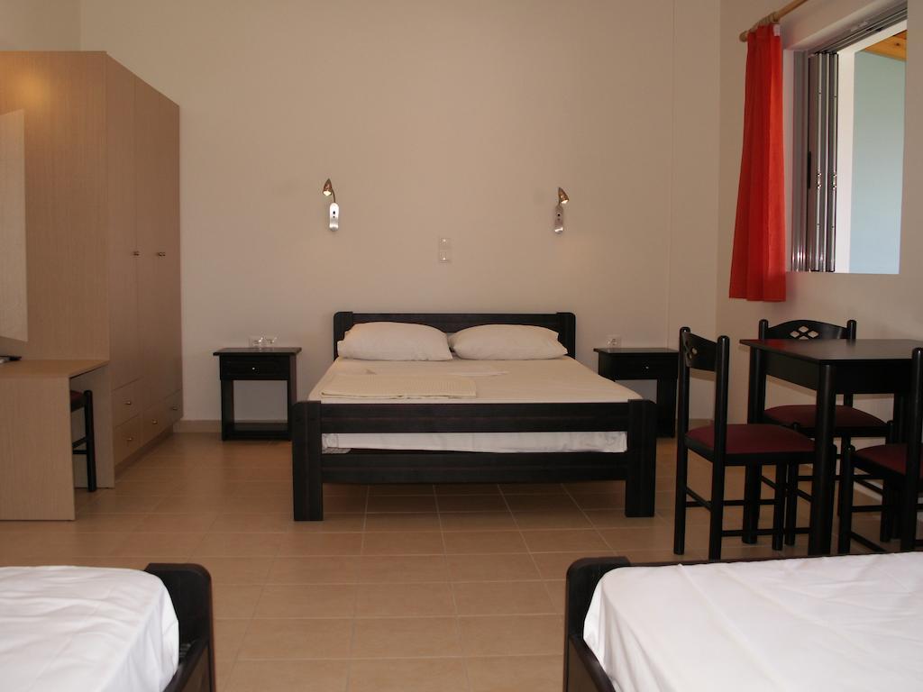 Kastro Beach Hotel Стая снимка